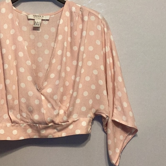 Forever 21 pink/white polka dot blouse size small - Picture 2 of 6